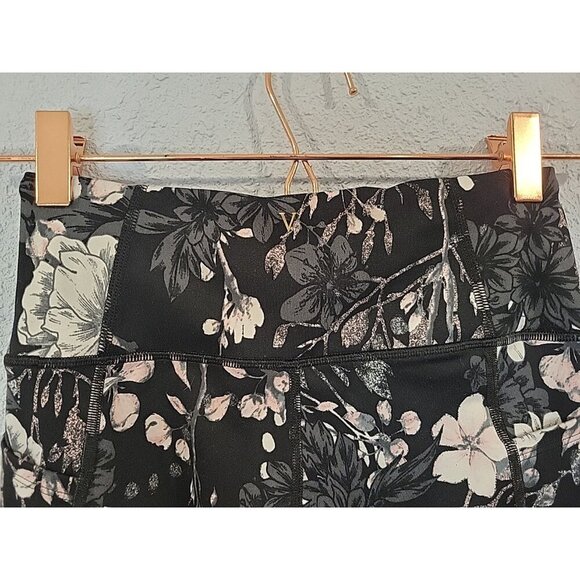 Victoria's Secret Black Pink Floral Incredible Essential Legging Size Small 4 - Picture 4 of 5